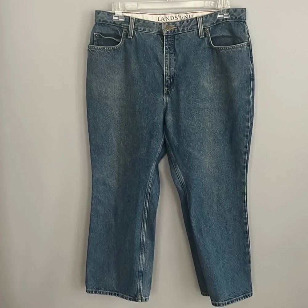 Lands’ End Women’s 16 Petite original fit traditional waist bootleg, jeans